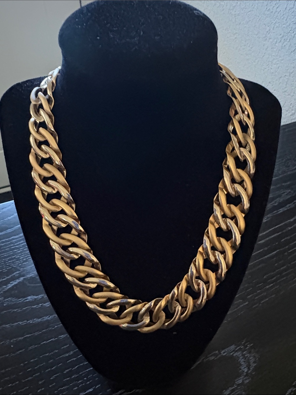 Bold Gold-Tone Chunky Chain Necklace - Women's Fashion Necklace